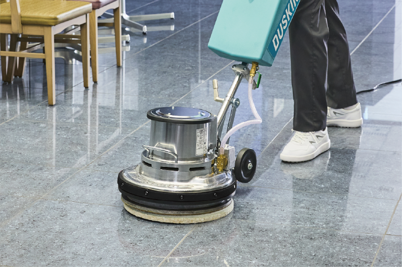 ハードフロアクリーニング